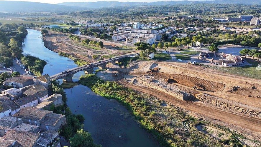 Adaptation au risque inondation à Trèbes : travaux de renaturation des berges de l’Aude.
